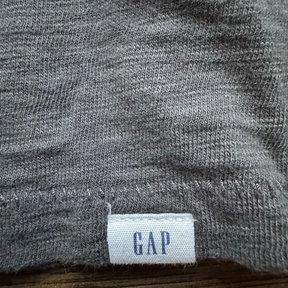 Gap Kids Gray and Black Vampire Long Sleeve Shirt - Picture 3 of 4